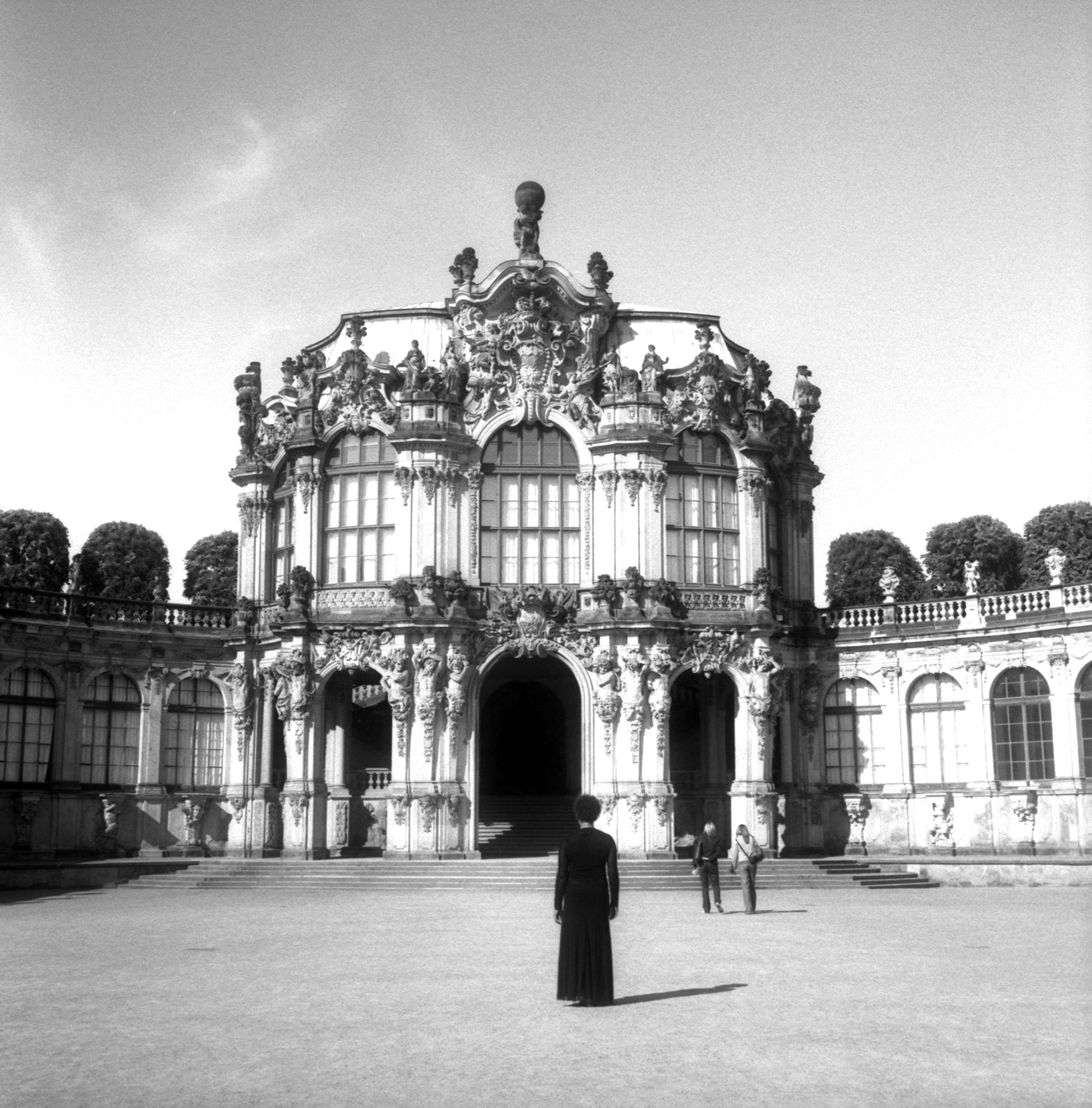 Galerie Barbara Thumm \ Carrie Mae Weems \ Zwinger Palace (2006)