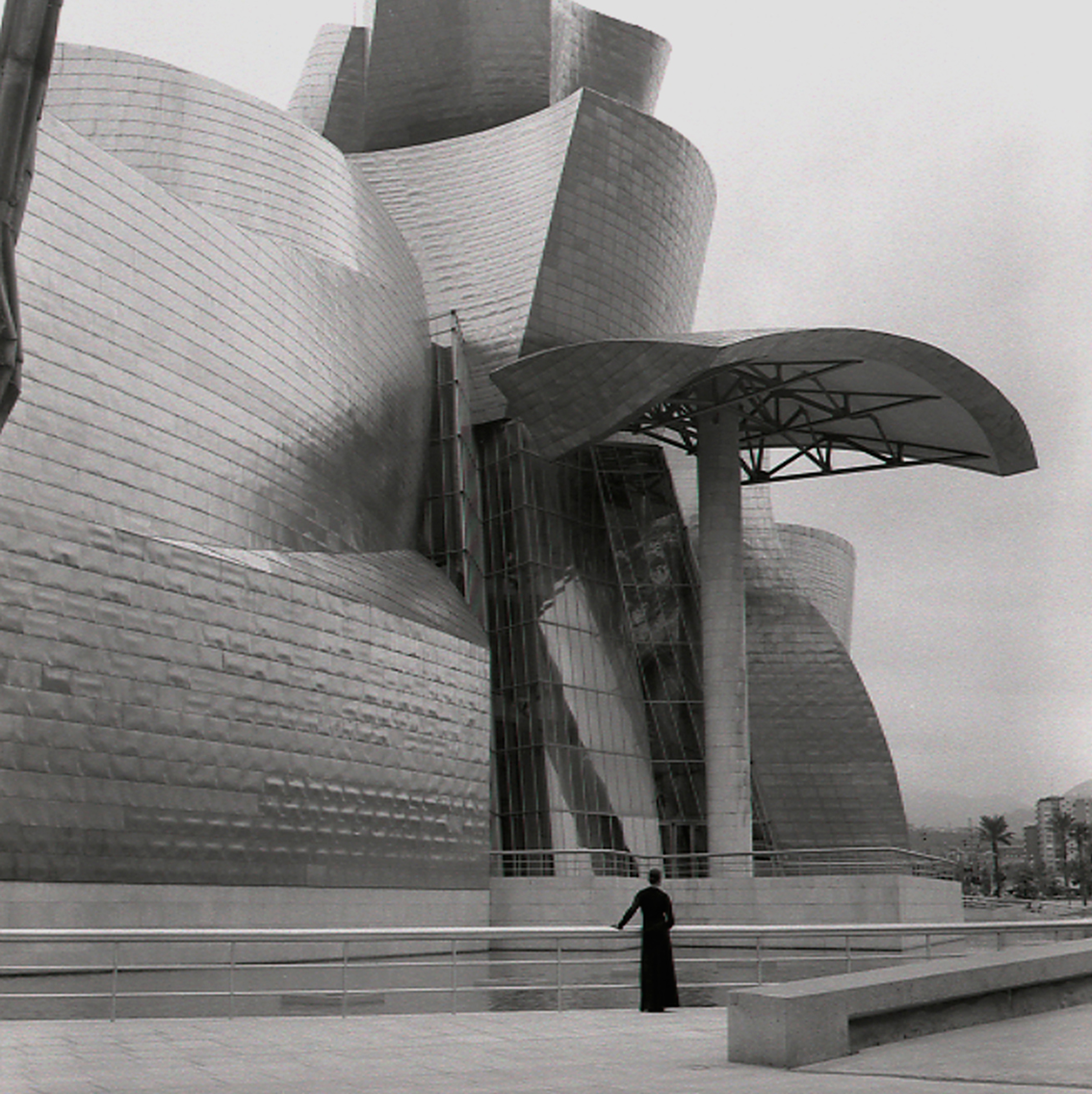 Galerie Barbara Thumm \ Carrie Mae Weems: Guggenheim Bilbao (CMW-06-003) \ Guggenheim Bilbao (2006)
