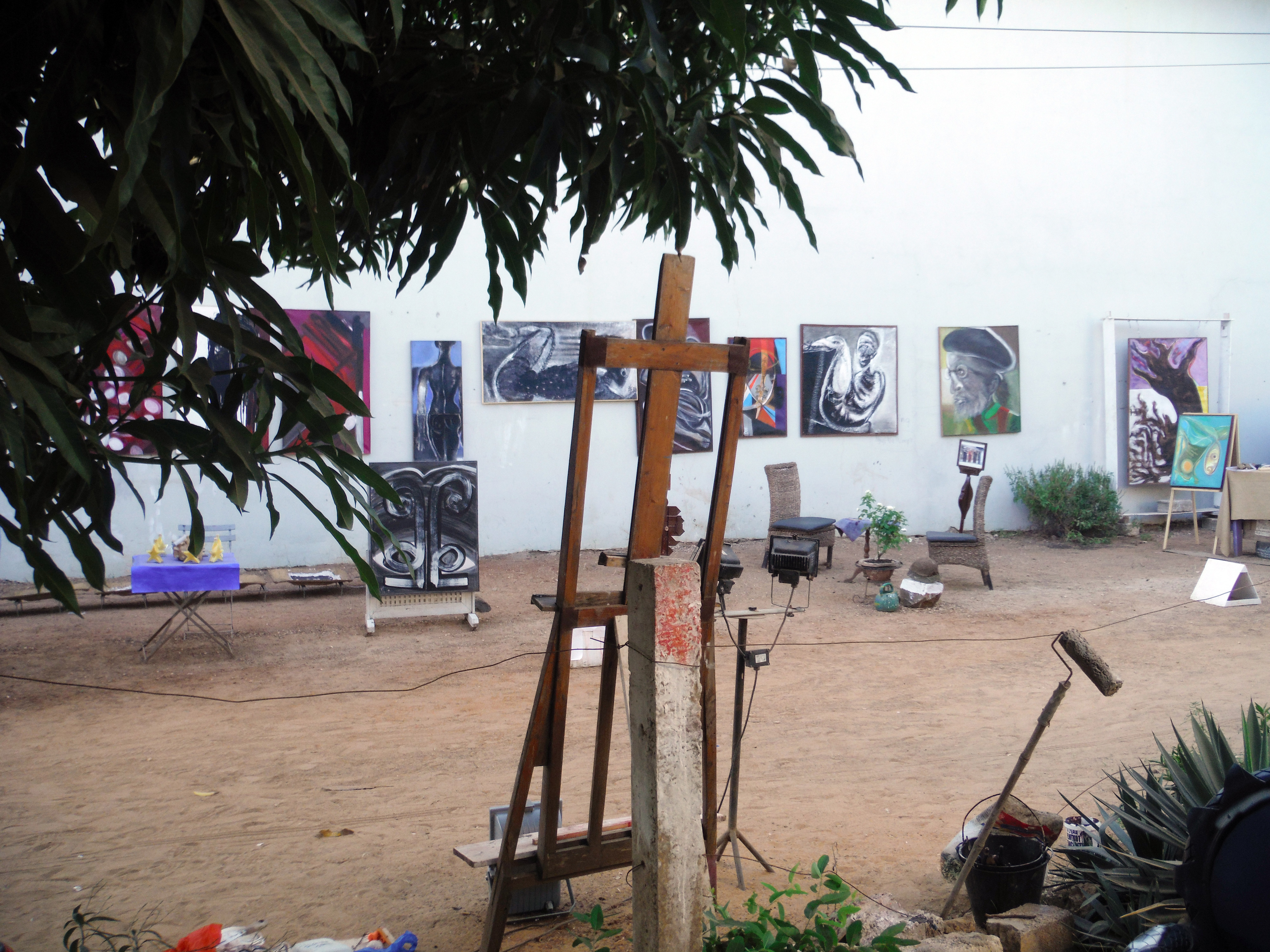 Galerie Barbara Thumm \ El Hadji Sy &#8211; Musée de la Rue, Dakar