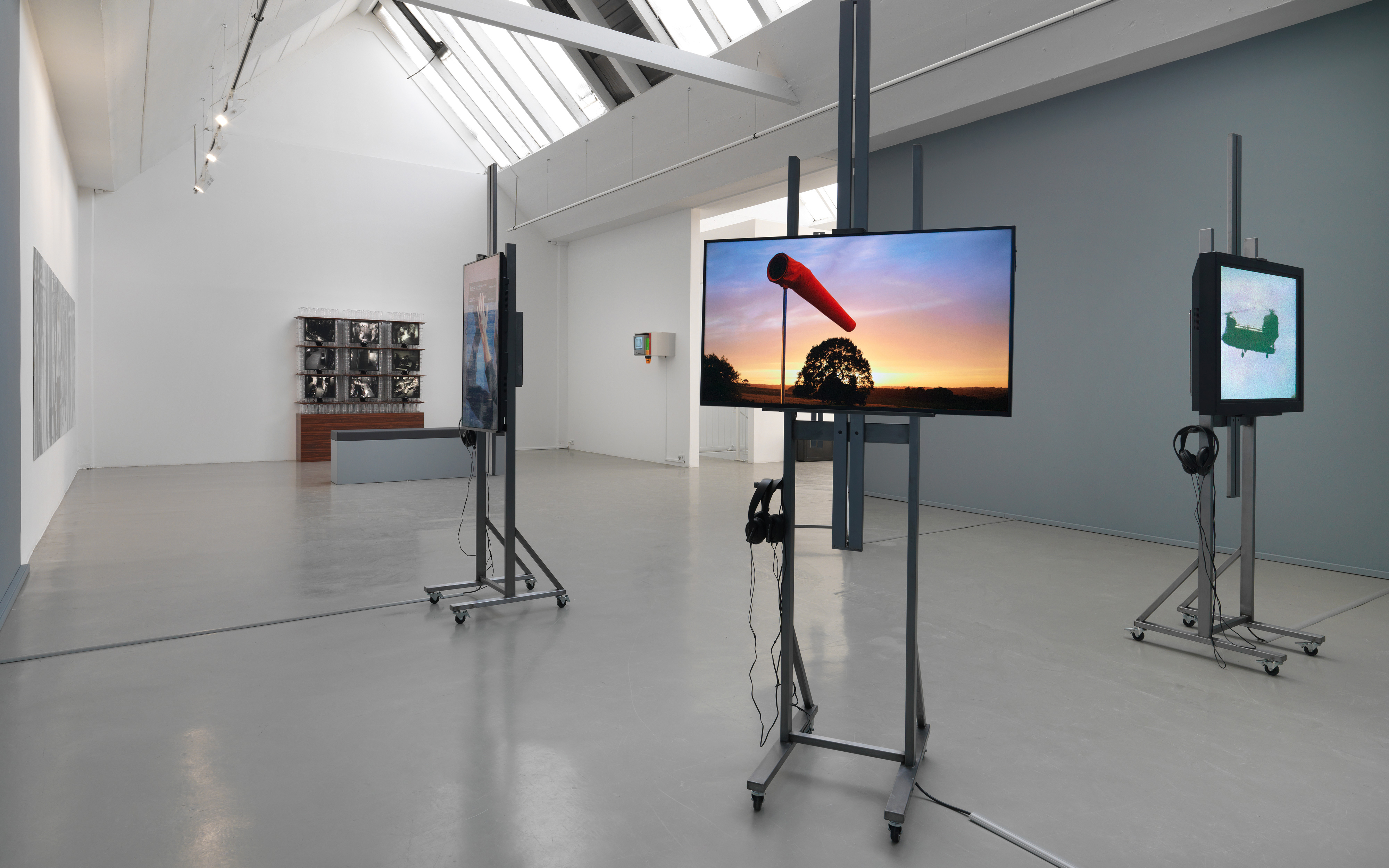 Galerie Barbara Thumm \ Fiona Banner aka The Vanity Press