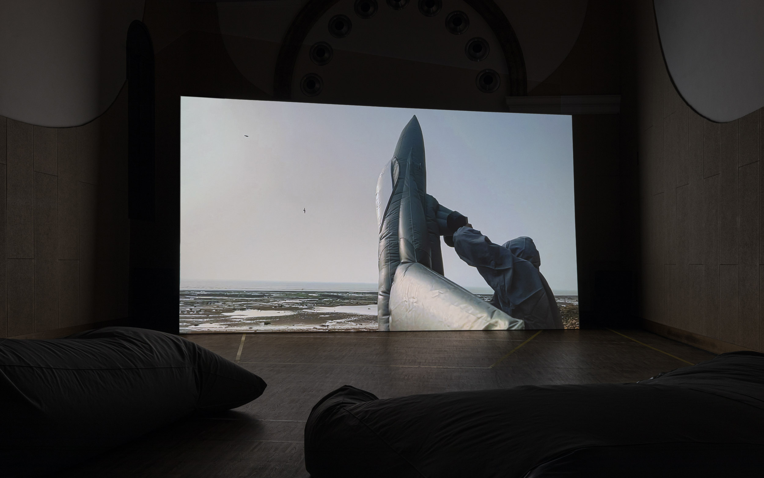 Galerie Barbara Thumm \ Fiona Banner aka The Vanity Press