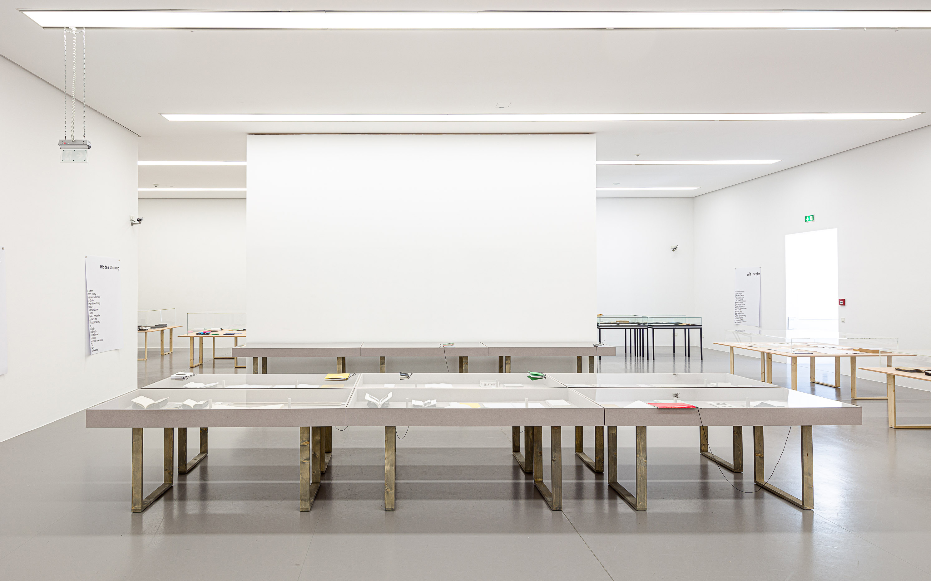 Galerie Barbara Thumm \ Fiona Banner aka The Vanity Press